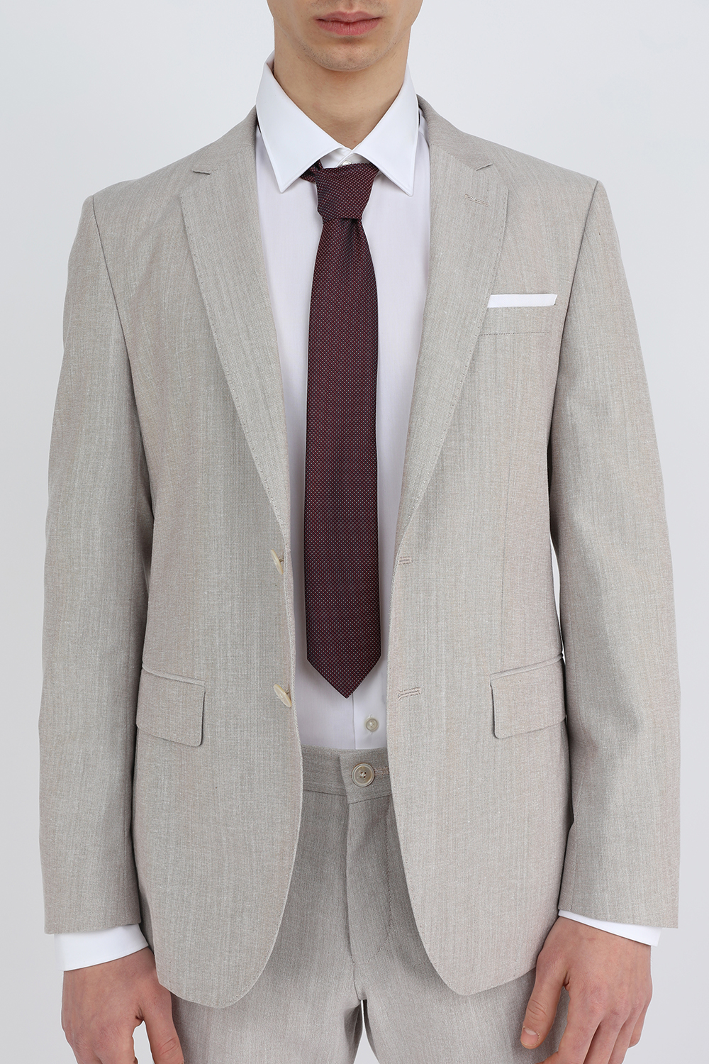 תמונת כל הלוק של עניבת בוס 6 ס\"מ אדומה